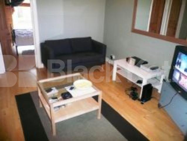 			2 Bedroom, 1 bath, 1 reception Flat			 Palace Gates Road, ALEXANDRA PALACE N22